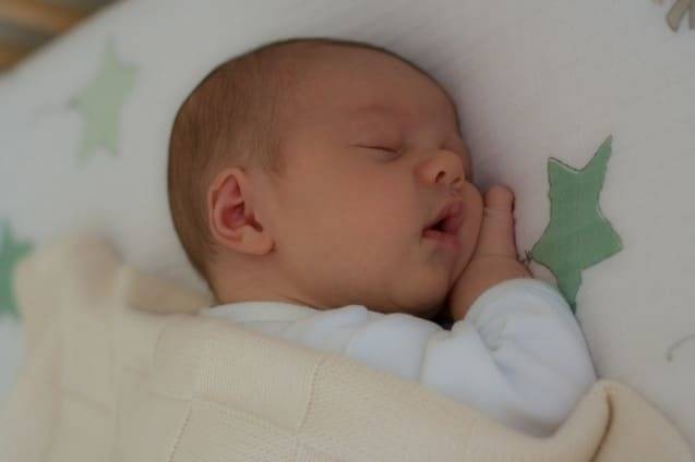 Как уложить ребенка спать?