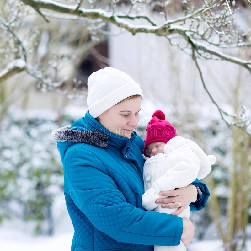 Почему у новорожденного холодный нос — причины