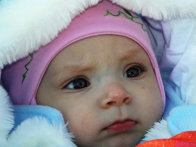 Почему у новорожденного ребенка в роддоме или дома становится холодным нос?