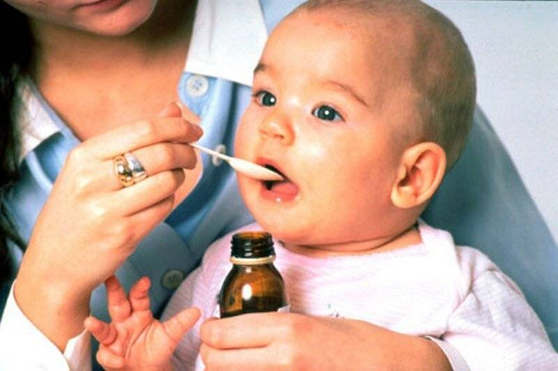 Как дать горькую таблетку маленькому ребенку: полезные советы для родителей