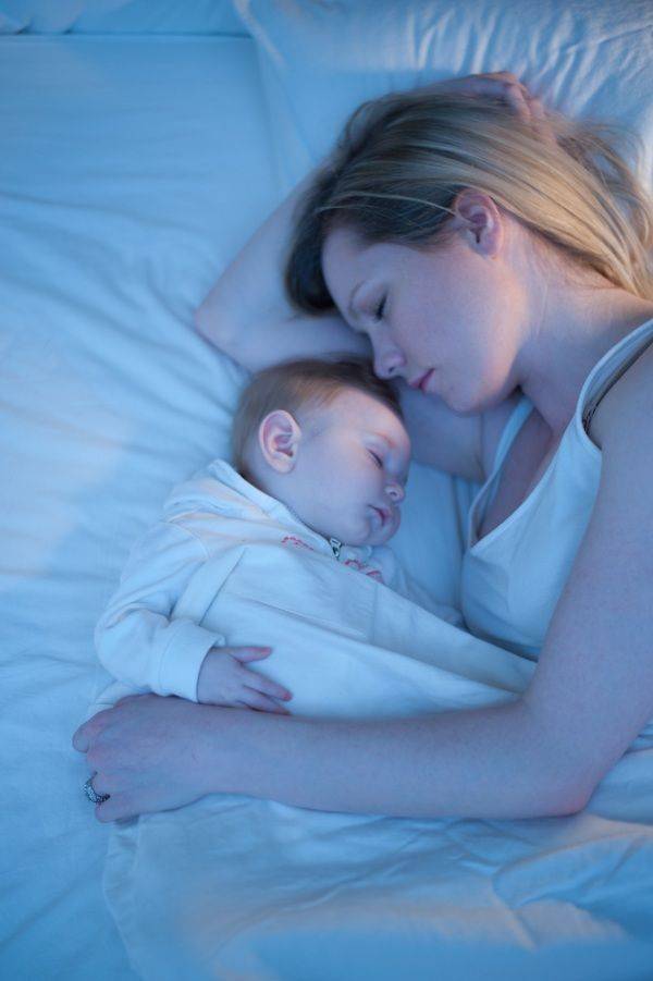 Можно ли младенцу засыпать с пустышкой | главный перинатальный - всё про беременность и роды