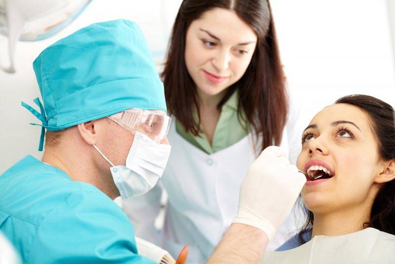 Зуб мудрости болит: что делать, как снять зубную боль. лечить или удалять зуб мудрости