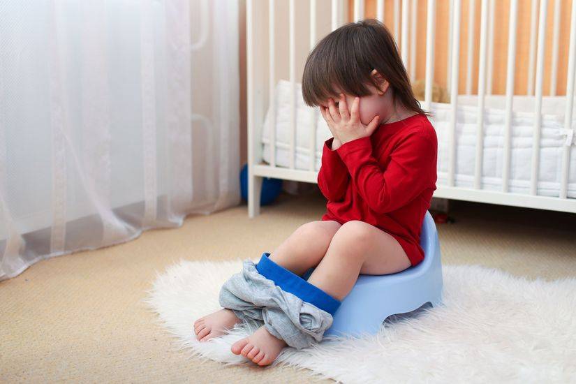 Если новорожденный плачет перед мочеиспусканием: причины и что делать - kardiobit.ru