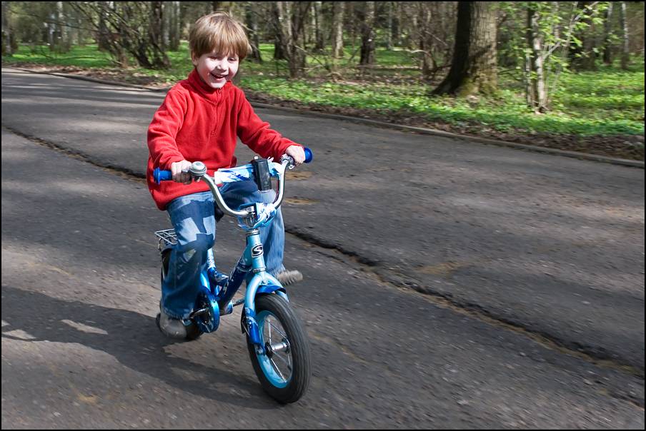 Как научить ребенка кататься на велосипеде легко