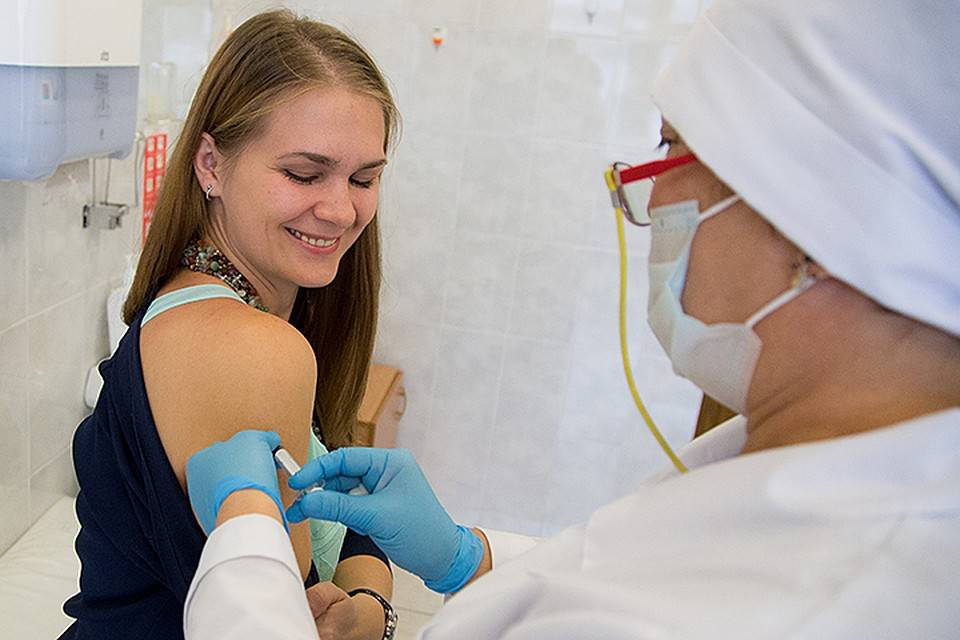 Российские вакцины от коронавируса: какой привиться? сравниваем эффективность и безопасность