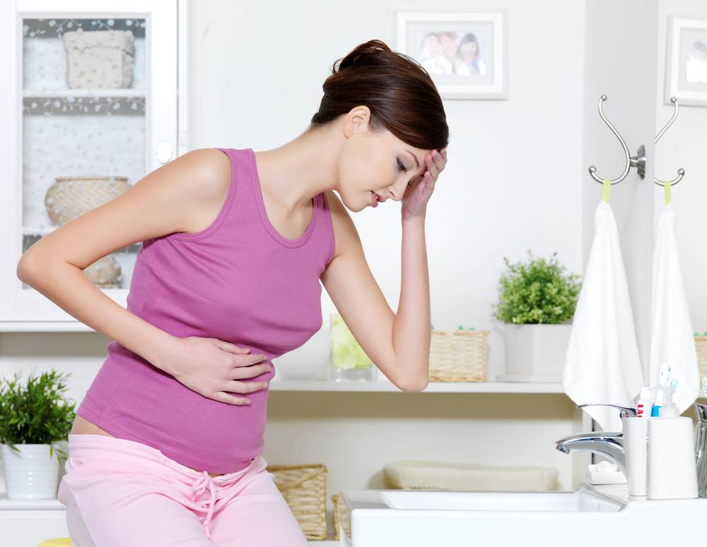 Токсикоз — неприятный спутник беременности: причины появления и способы облегчить состояние будущей мамы