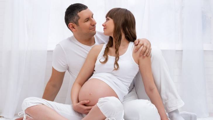 Какие позы для любви можно применять во время беременности: камасутра для беременных