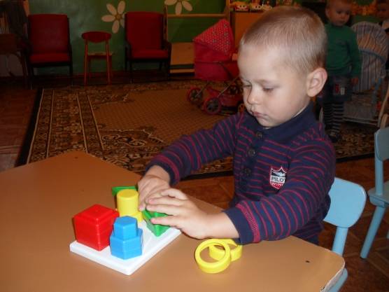Опыт работы «сенсорное воспитание детей раннего возраста посредством дидактической игры»