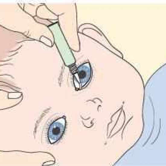 Промывание глаз настоем ромашки при конъюнктивите