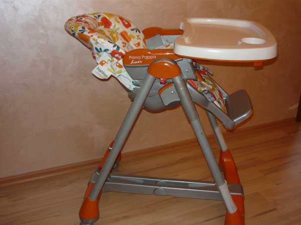 Как выбрать стульчик для кормления малыша: преимущества и недостатки разных моделей