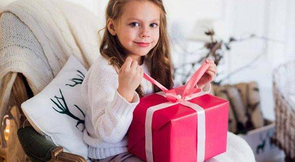 Что подарить девочке на день рождения?
