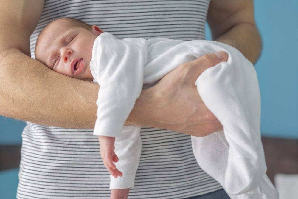 Укачивать или не укачивать младенца перед сном?