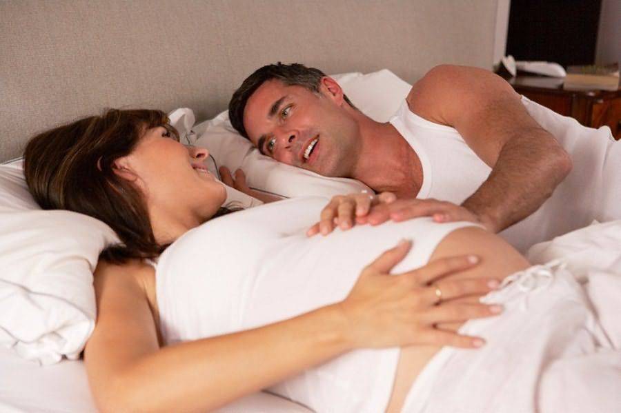 Можно ли заниматься интимной жизнью во время беременности на ранних и поздних сроках?