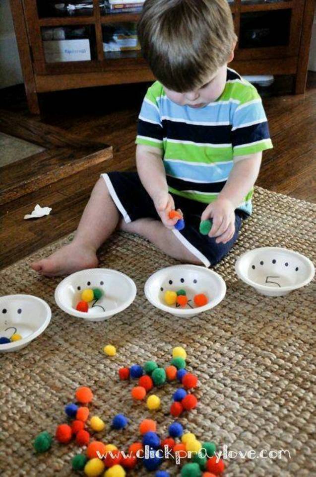 6 развивающих игр с детьми: рекомендации родителям детей 6-12 месяцев
