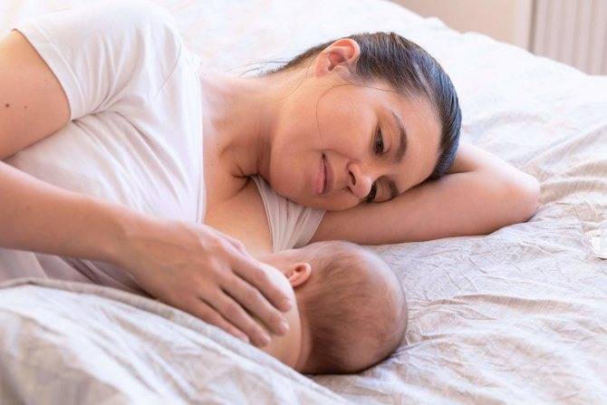 Как укладывать ребенка спать без грудного кормления и укачивания в