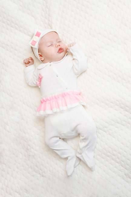 Одежда для новорожденных: как выбрать и сколько нужно