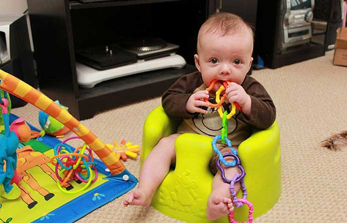 Как развивать ребенка в 3 месяца, игры и занятия с ребенком