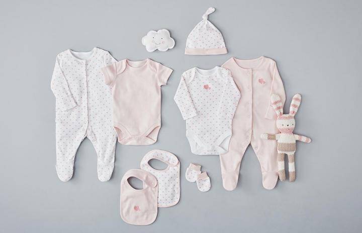 Одежда для новорожденных для мальчиков (59 фото): детские модные, красивые, стильные комплекты для малышей, прикольные модели