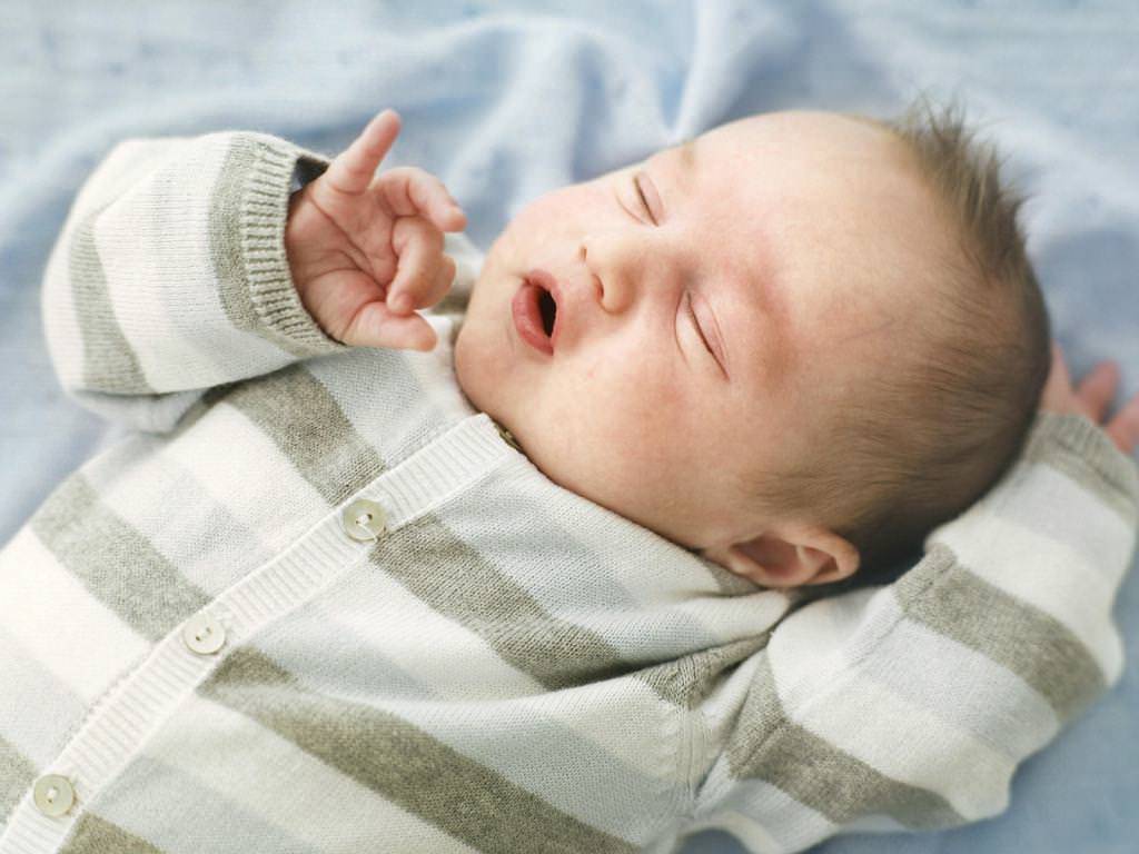 Почему ребенок в 6 месяцев плохо спит ночью – какие причины и что делать 2021