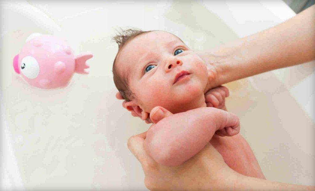 Уход за кожей новорожденного ребенка: основные правила и средства для ухода