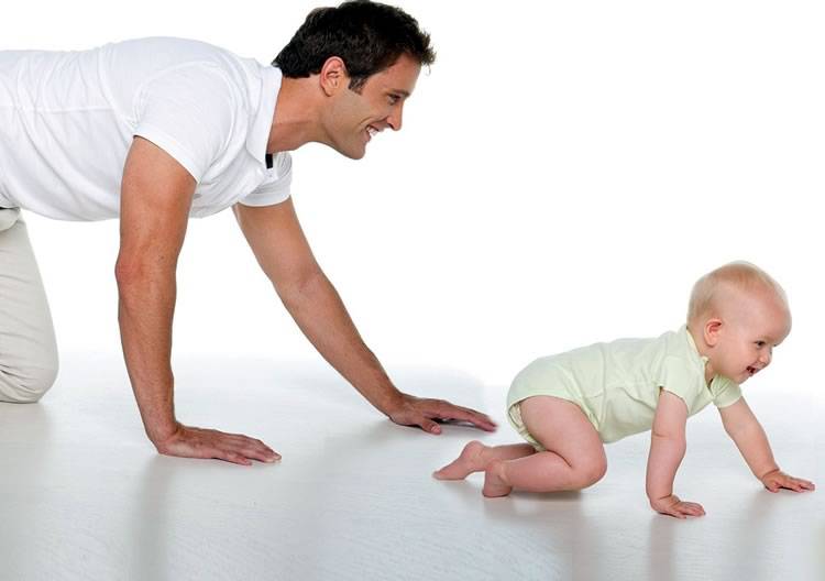 Как научить ребенка ползать — полезные советы и упражнения