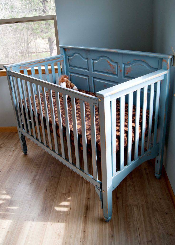 Чем покрасить детскую деревянную кроватку для новорожденных — строительный портал №1