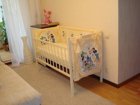Грунтовка и окраска деревянной кровати. какую краску для детской мебели лучше всего использовать? этапы окрашивания кровати