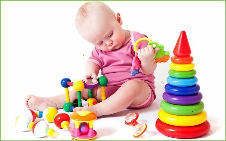Топ 10 развивающих игрушек для детей до 1 года