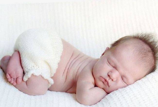 Почему новорожденный ребенок беспокойно спит