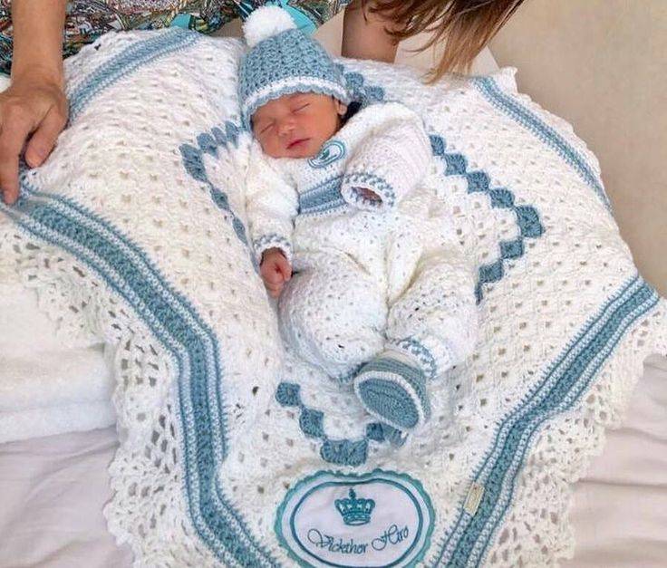 Вязаные одеяла для новорожденных