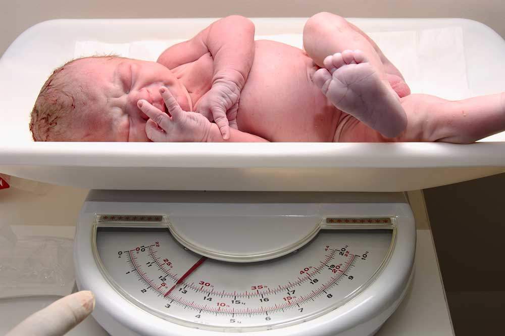 Каким может быть вес ребенка при рождении и почему?