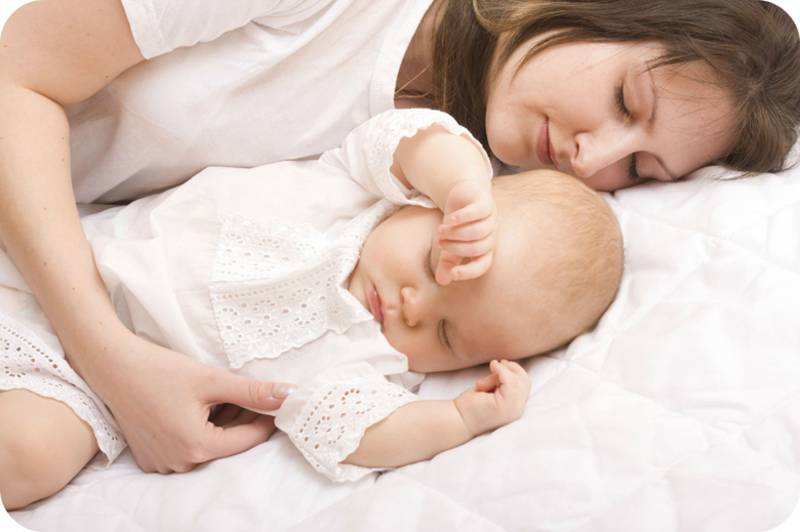 Как отучить ребенка от укачивания перед сном на руках