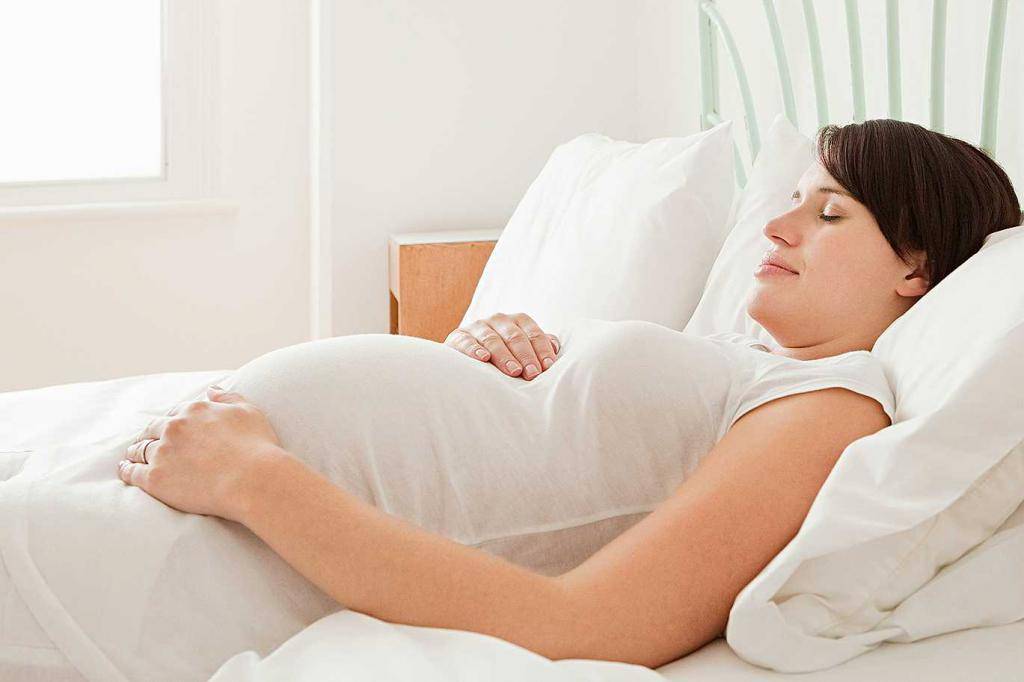 Сон будущей мамы: какую позу выбрать