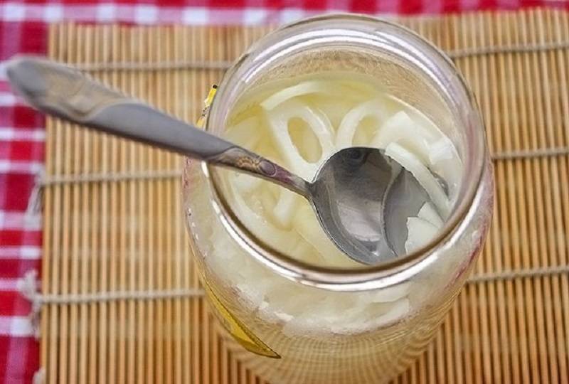 Лук и чеснок с медом от кашля: как сделать средство самому
