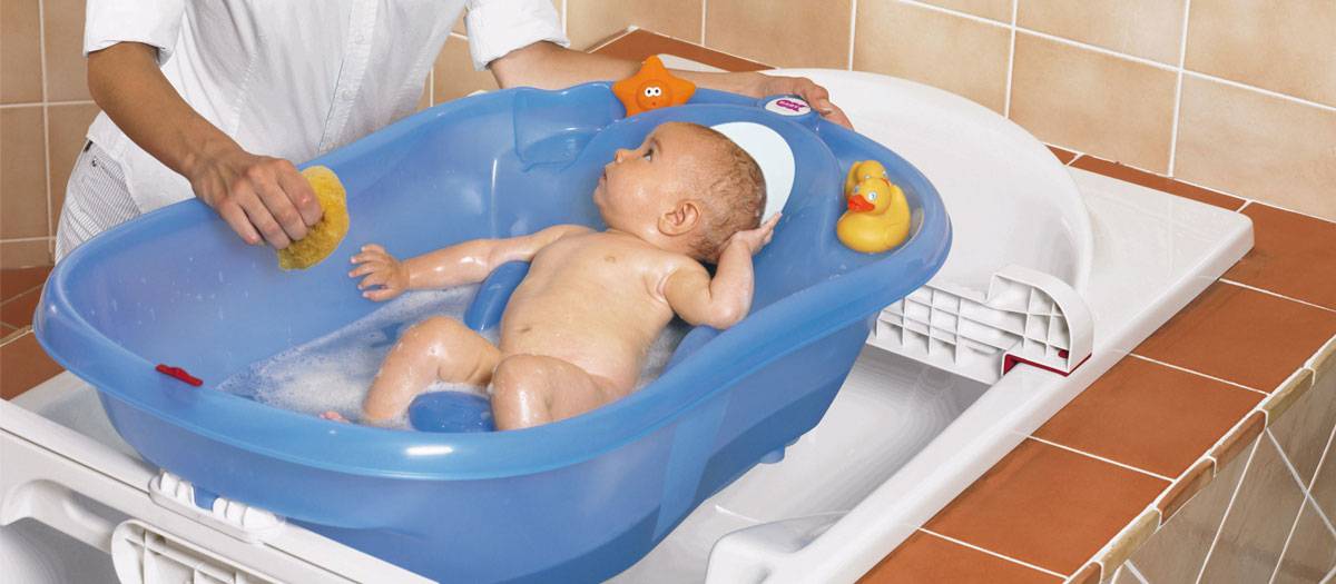 Когда можно купать грудничка в большой ванне или как правильно купать младенца в ванной: особенности и рекомендации • твоя семья - информационный семейный портал