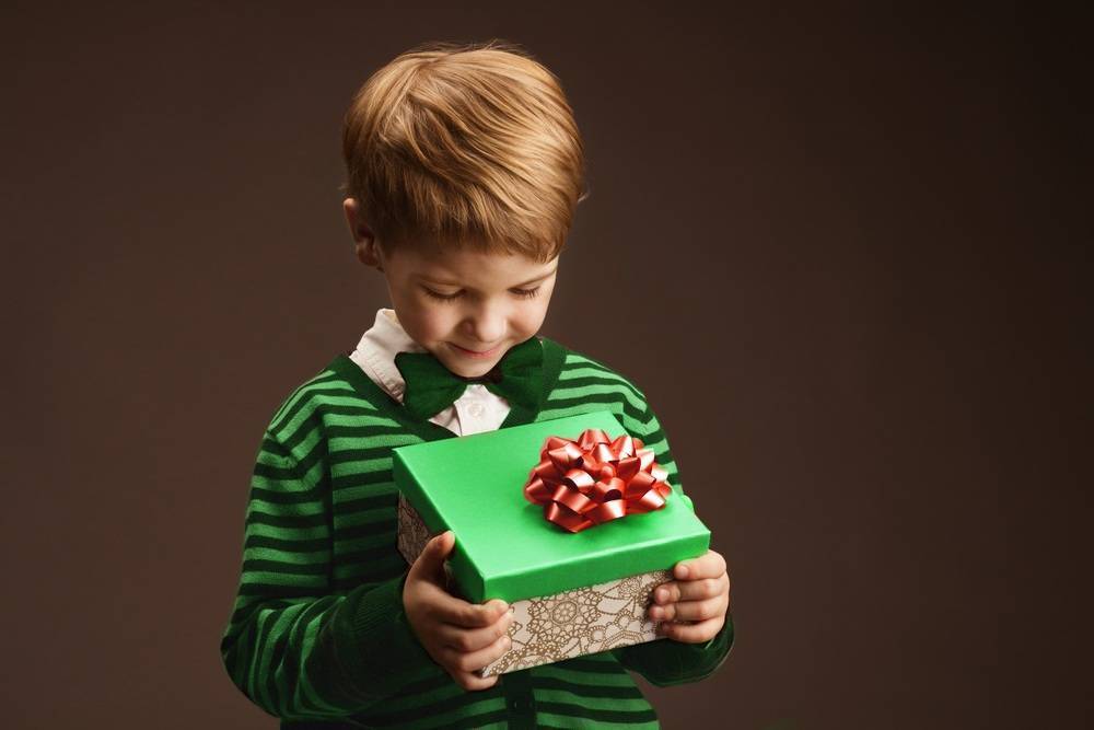 Топ 96 идей что подарить мальчику на 7 лет + 21 подарок и советы