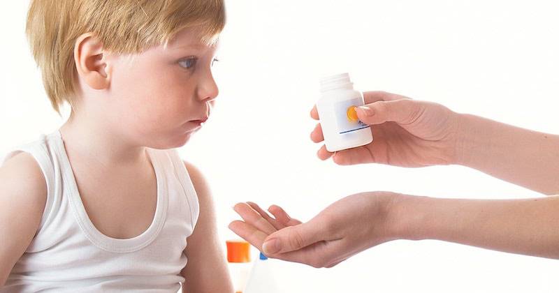 Как дать вашему ребенку горькую таблетку или невкусное лекарство полезные хитрости