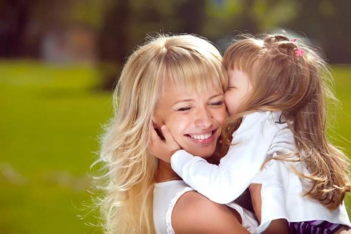 10 несложных способов показывать свою любовь ребенку каждый день. как показать ребенку свою любовь: 60 рекомендаций от психолога