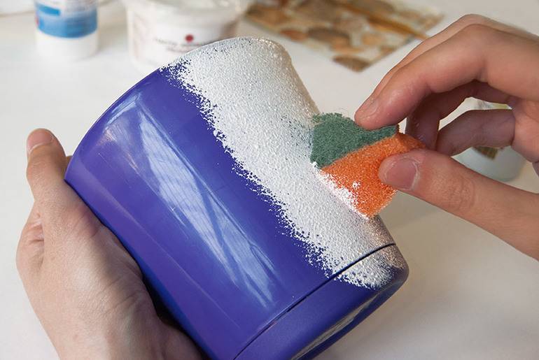 Декоративная краска для стен с эффектом песка: перламутровые покрытия с кварцевым песком, нанесение штукатурки и покраска