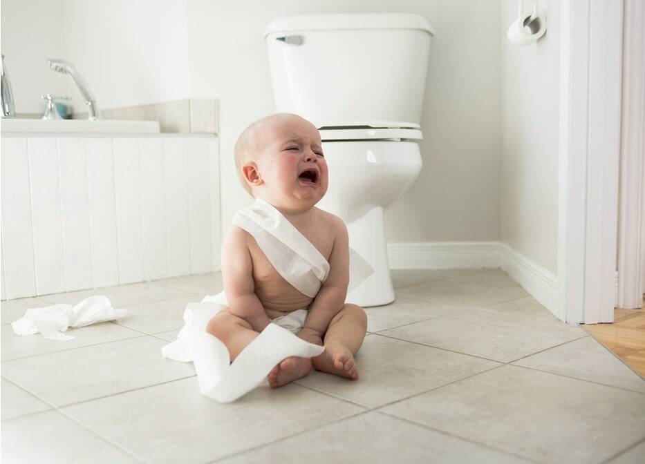 Почему малыш кряхтит во время кормления | главный перинатальный - всё про беременность и роды