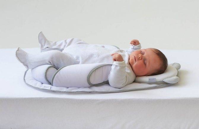 Когда ребёнку можно спать на подушке: практические советы специалистов по использованию