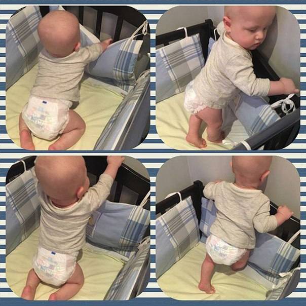 Когда ребенок начинает стоять на ножках: со скольки месяцев можно ставить придерживая