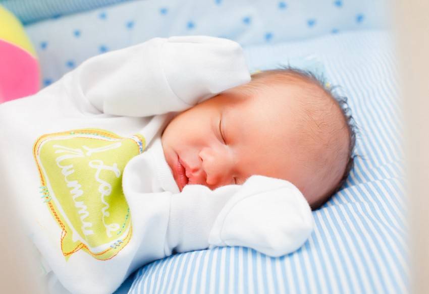 Нужно ли будить малыша для того чтобы покормить? – медицинский портал