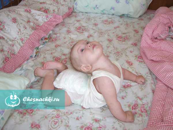 Причины плача и выгибания спины ребенка: почему грудничок кричит и выгибает спину