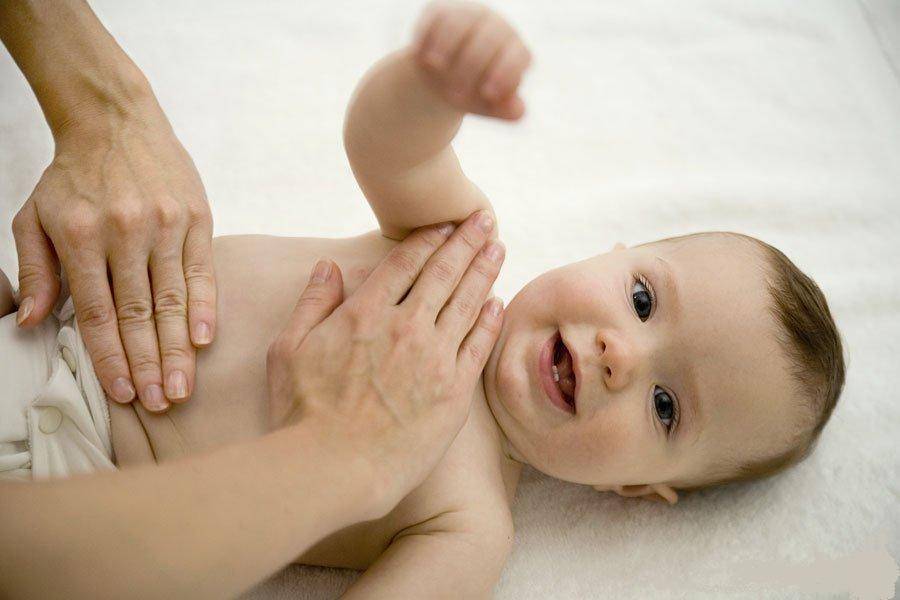 Пупочная грыжа у новорожденных (комаровский): массаж, видео