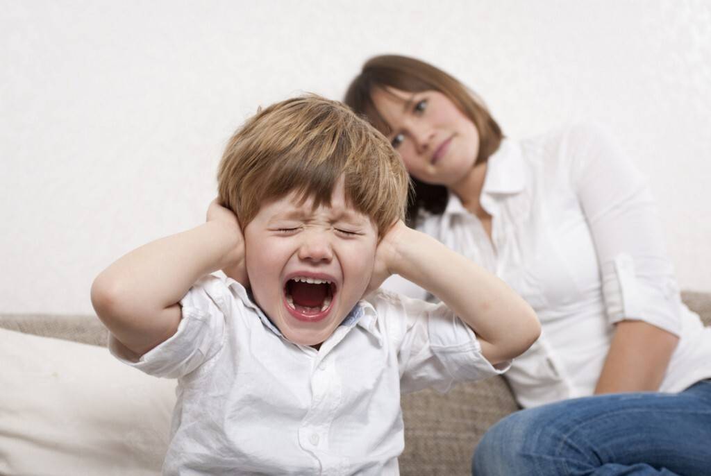11 советов, как справиться с истериками у ребенка - воспитание и психология