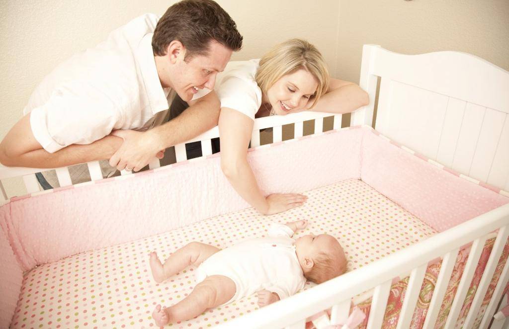 Как приучить ребенка засыпать самостоятельно в кроватке