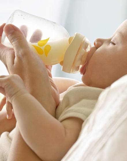 5 способов, как отучить ребенка от ночных кормлений смесью