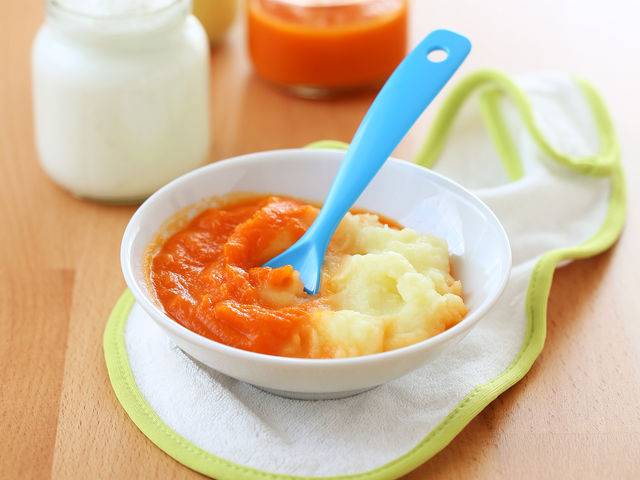 Пюре из моркови для грудничка: с какого возраста можно приготовить малышу?