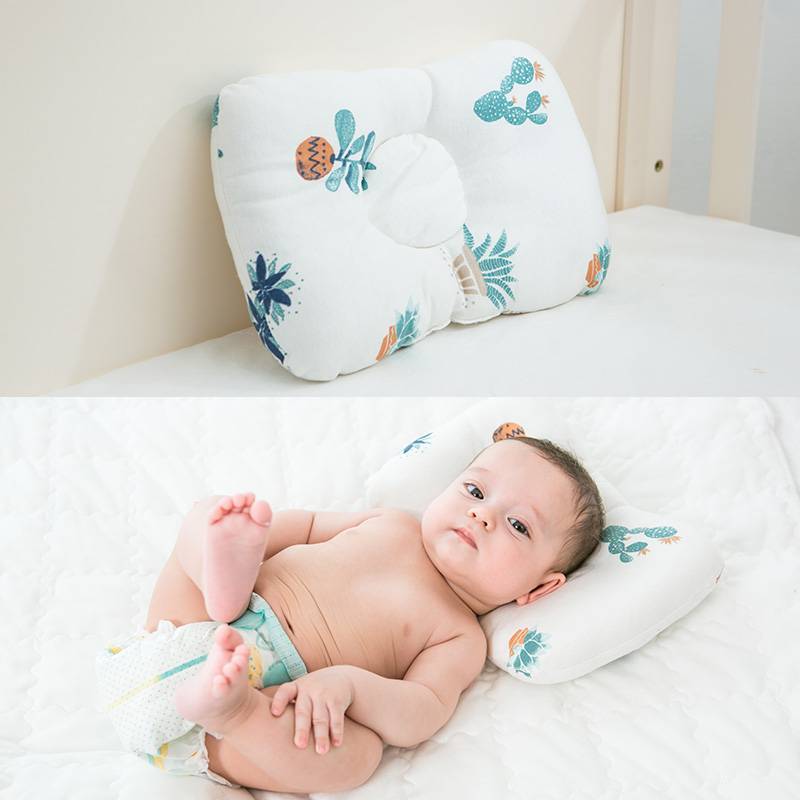 Подушка для новорожденного: необходимость, виды, советы перед покупкой
